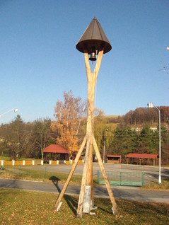 Zvonička v obci Ublo